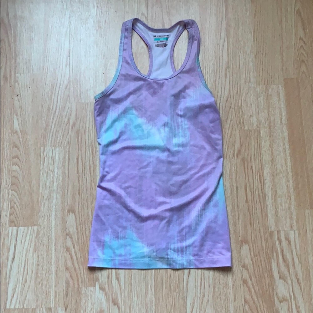 Tek Gear workout tank